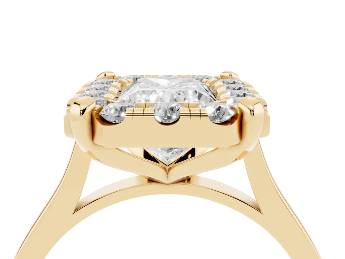 Radiant Cut Diamond Cluster Halo Solitaire with Four-Prong Setting Yellow gold