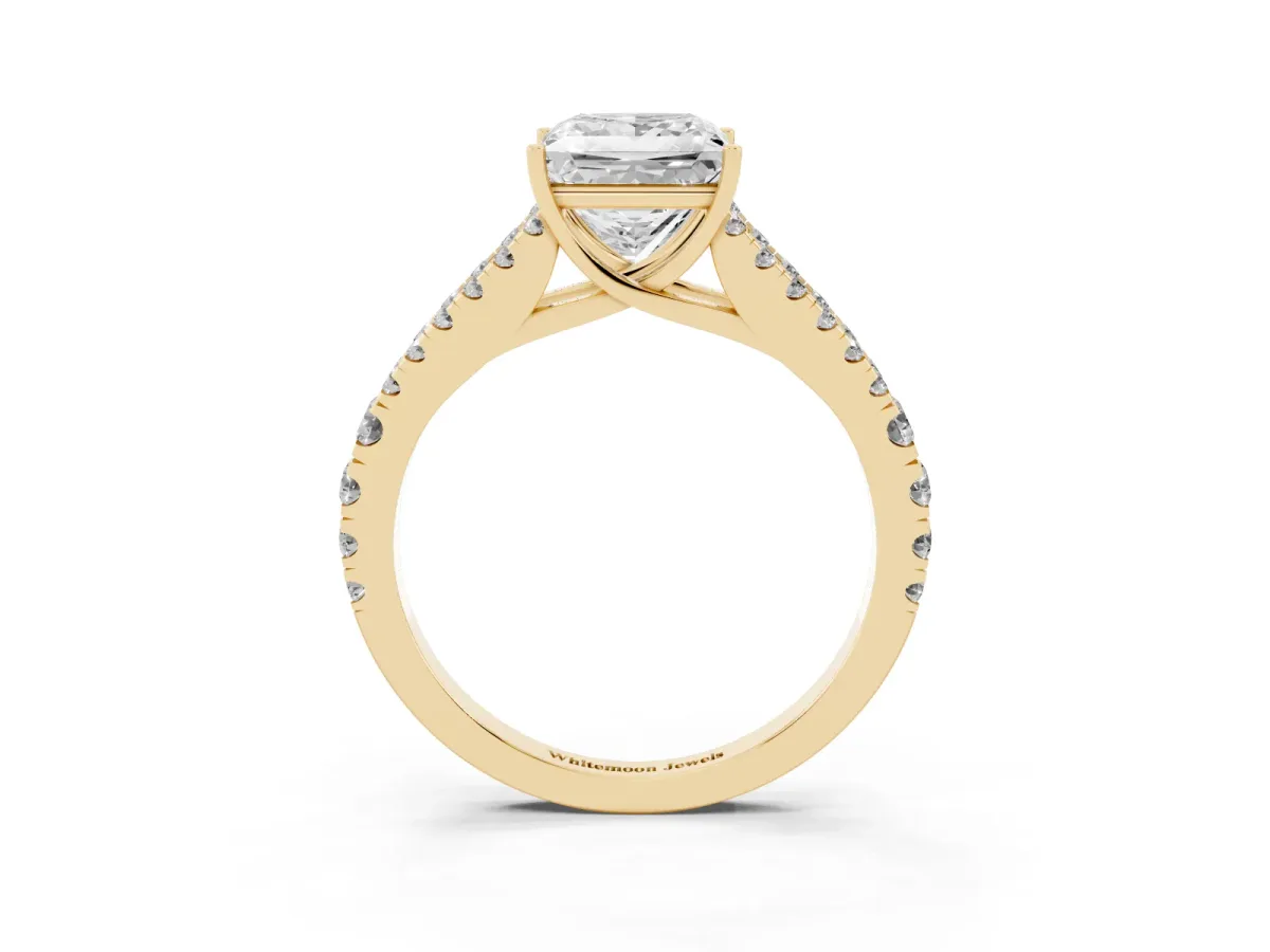 Princess Cut Diamond Split Shank Pavé Engagement Ring with Four-Prong Setting Yellow gold