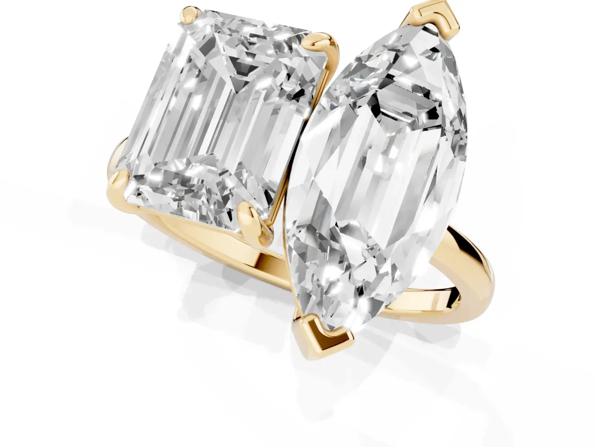 Emerald and Marquise Toi Moi Ring with Prong Setting and Plain Band Yellow gold