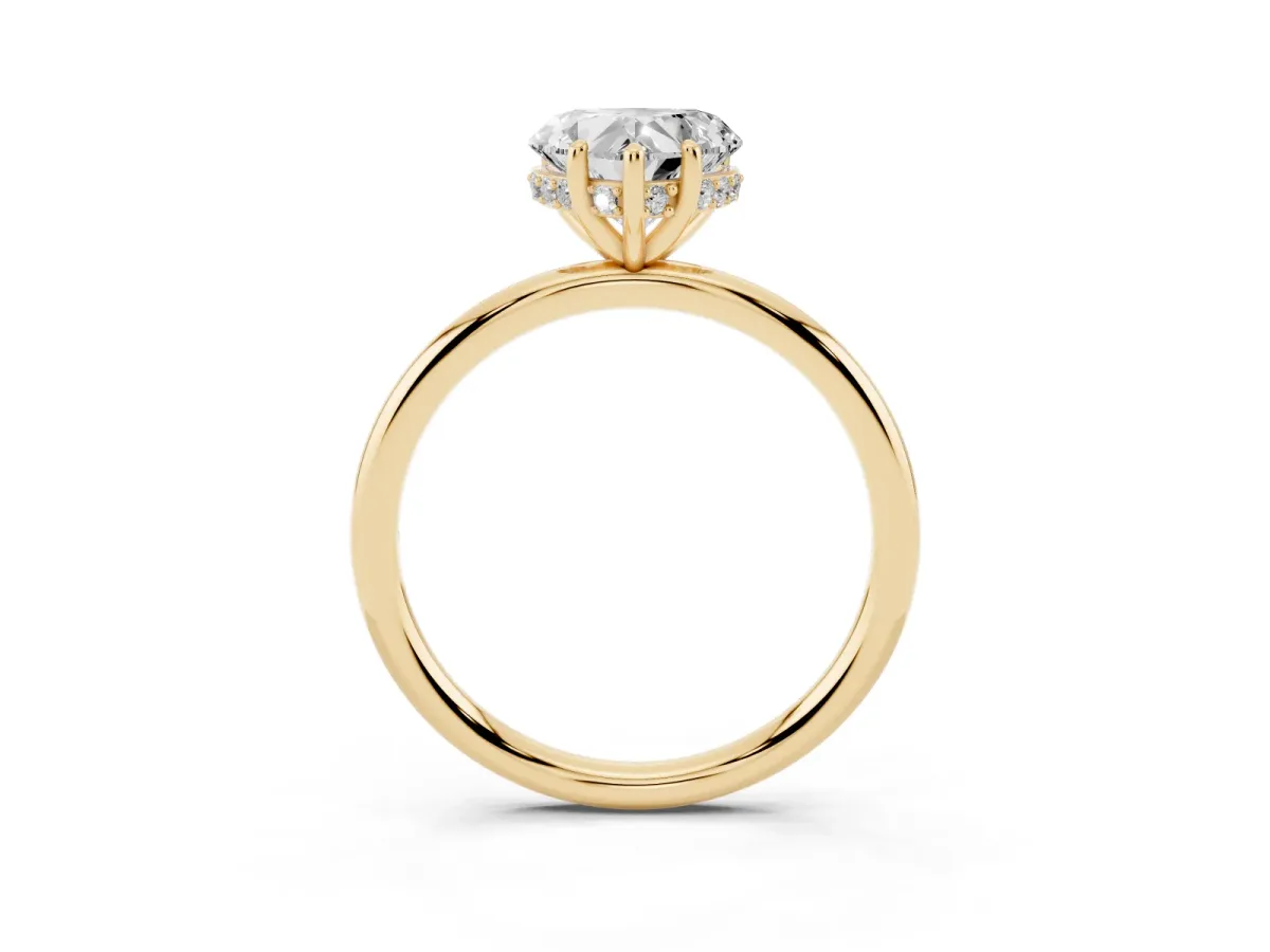 Heart Cut Solitaire Diamond Ring with a Classic Band and Four-Prong Setting Yellow gold