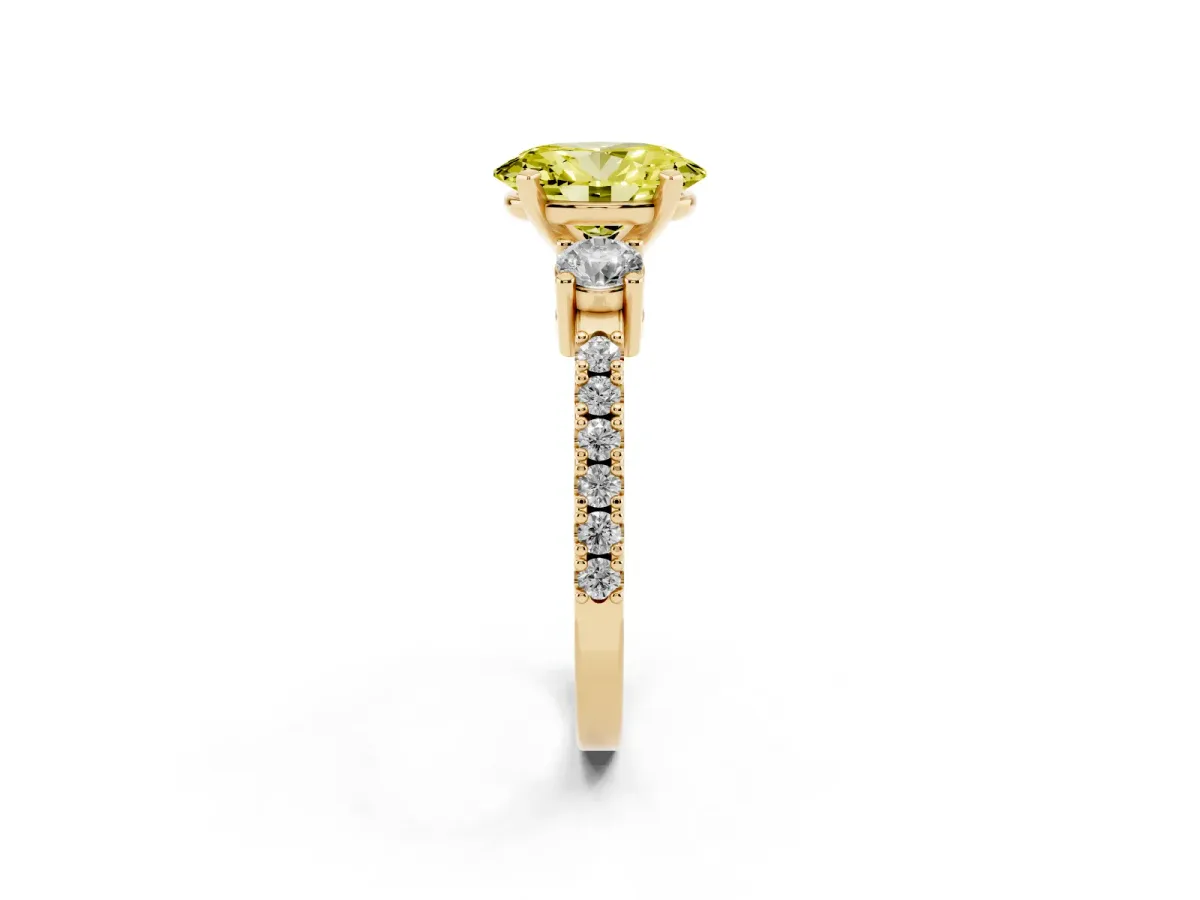 Fancy Yellow Oval Cut Three-Stone Diamond Pavé Band with Prong Setting Yellow gold