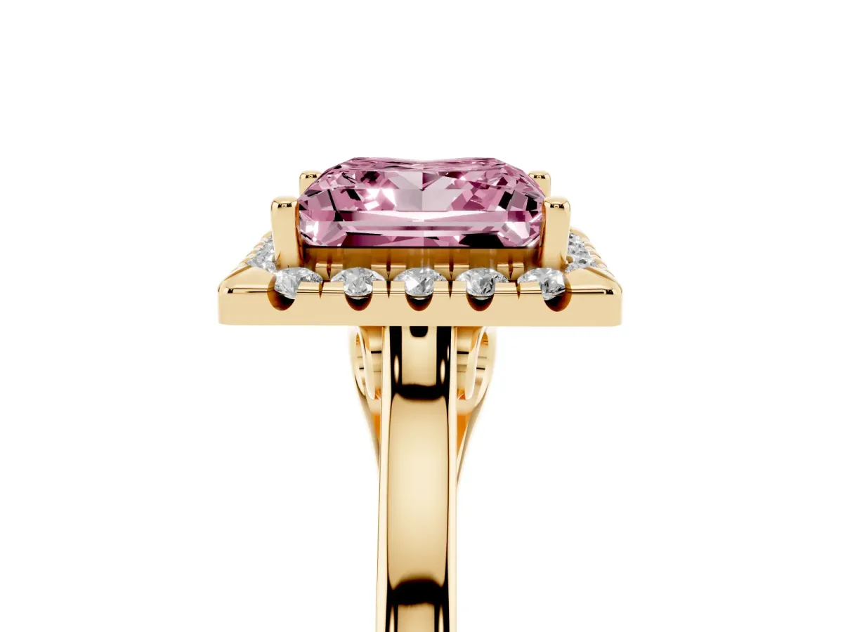 Fancy Pink Princess Cut Halo Round Diamond Solitaire Ring with Pavé Band and Four-Prong Setting Yellow gold
