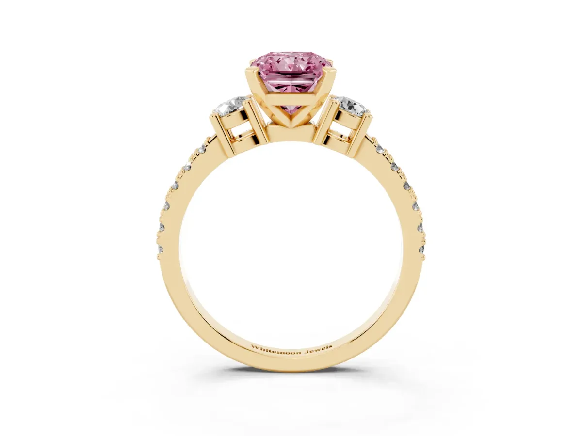Fancy Pink Radiant Cut Three-Stone Diamond Pavé Band with Prong Setting Yellow gold