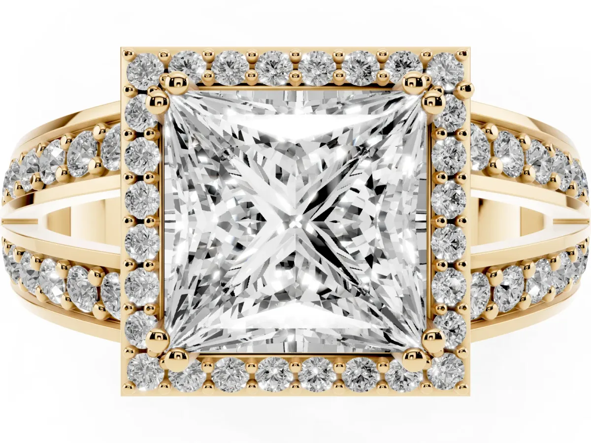 Princess Cut Diamond Halo Ring with Split Shank Pavé Band and Four-Prong Setting Yellow gold