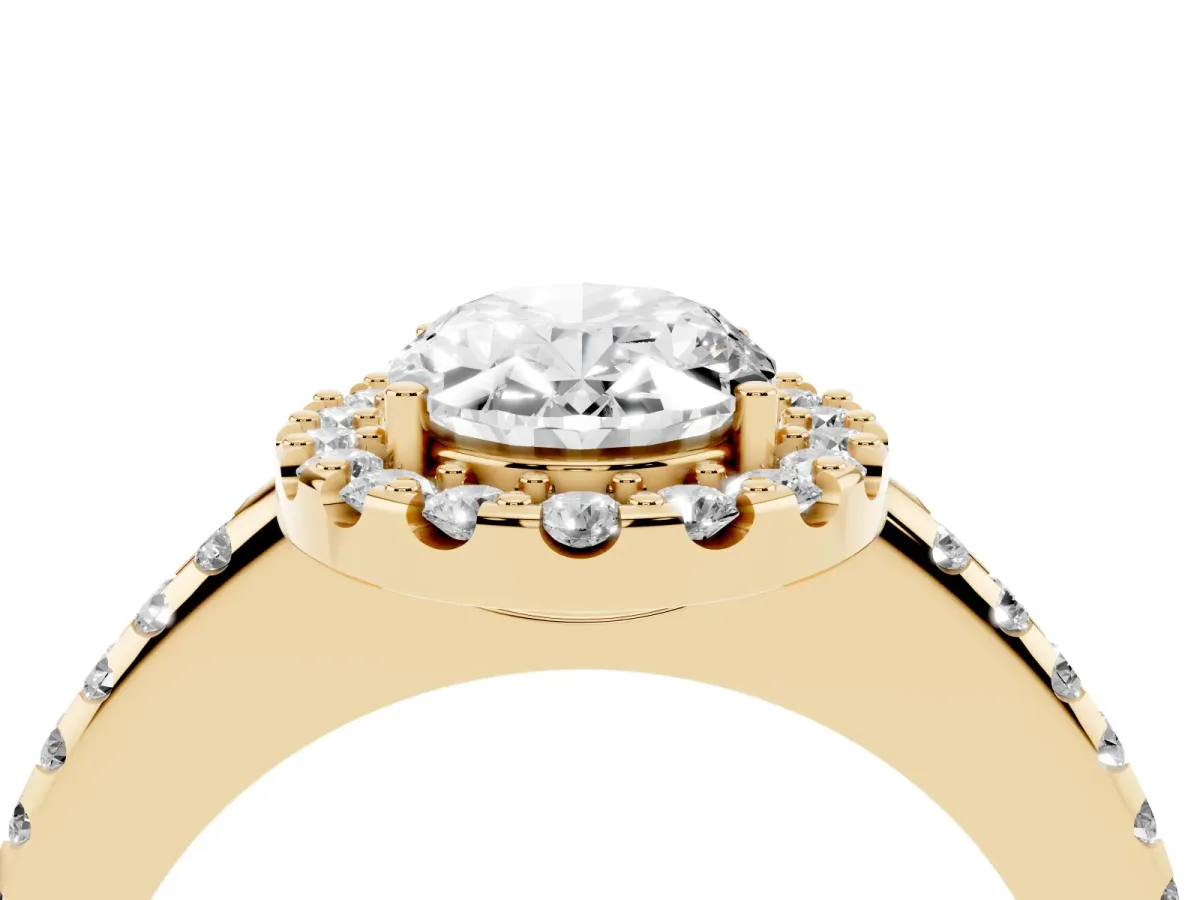 Oval Cut Diamond Pavé Halo Ring with Four-Prong Setting Yellow gold