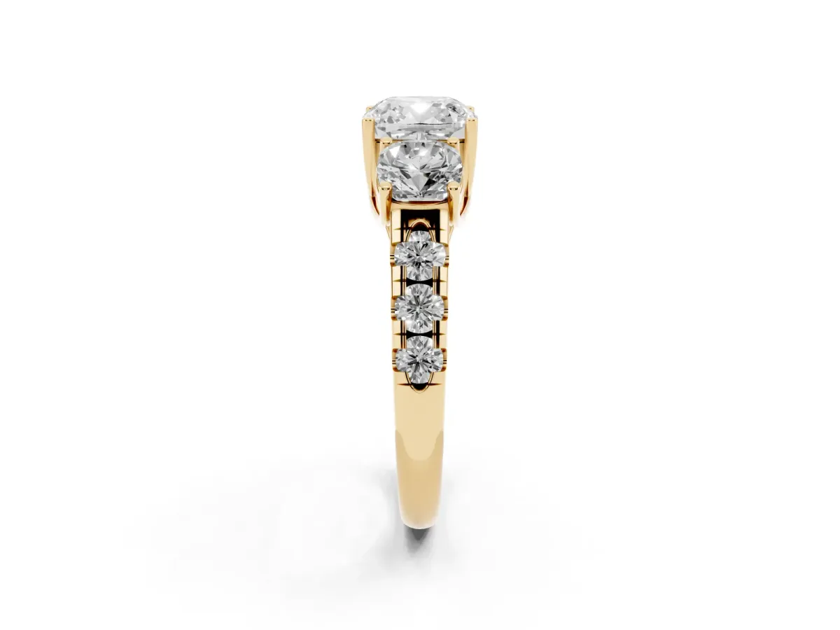 Three-Stone Cushion Cut Diamond Pavé Band with Prong Setting Yellow gold