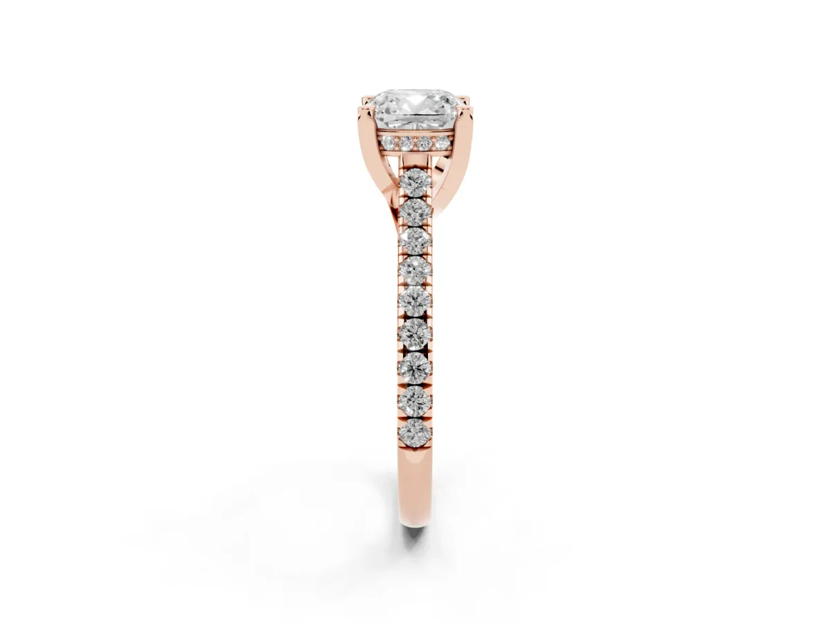 Cushion Cut Brilliant Diamond Solitaire with Pavé Band and Four-Prong Setting Rose gold