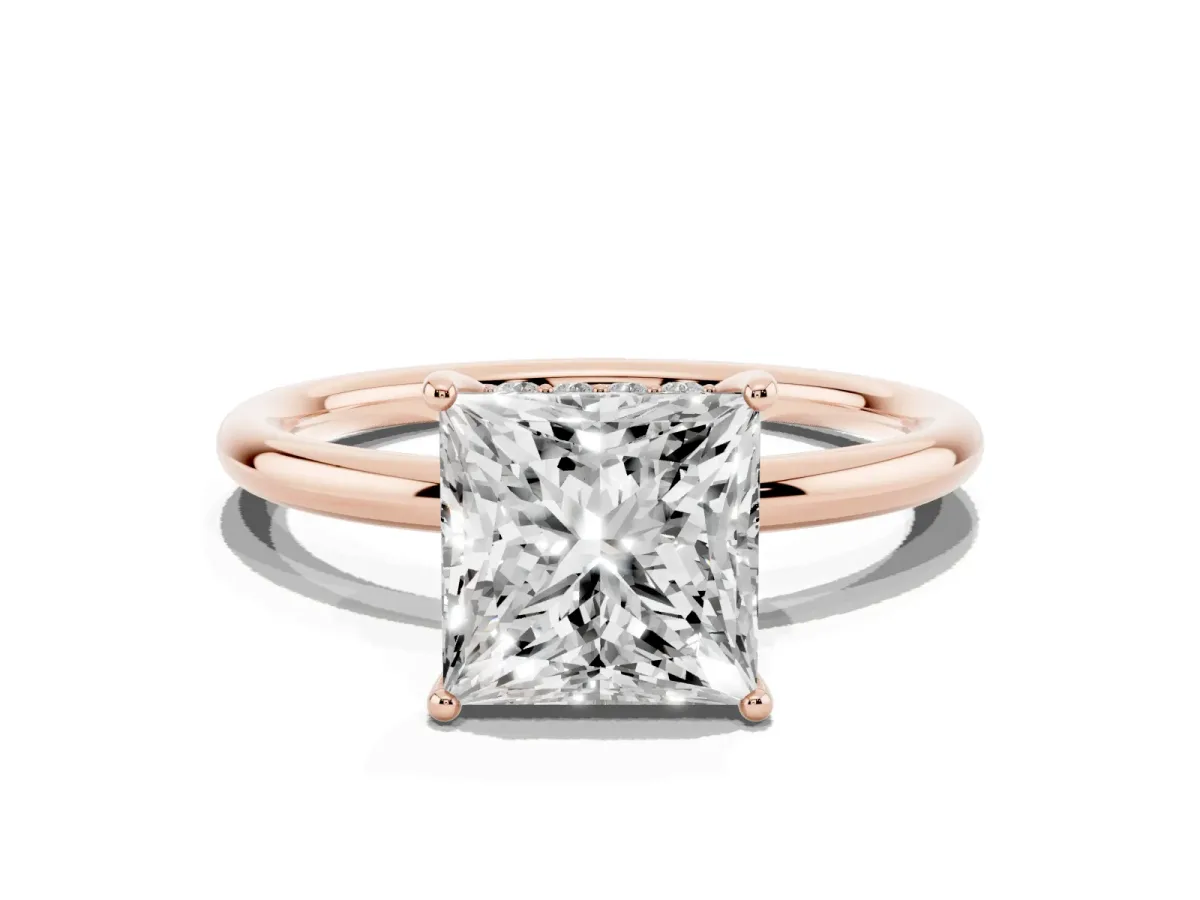 Princess Cut Solitaire Diamond Ring with a Classic Band and Four-Prong Setting Rose gold