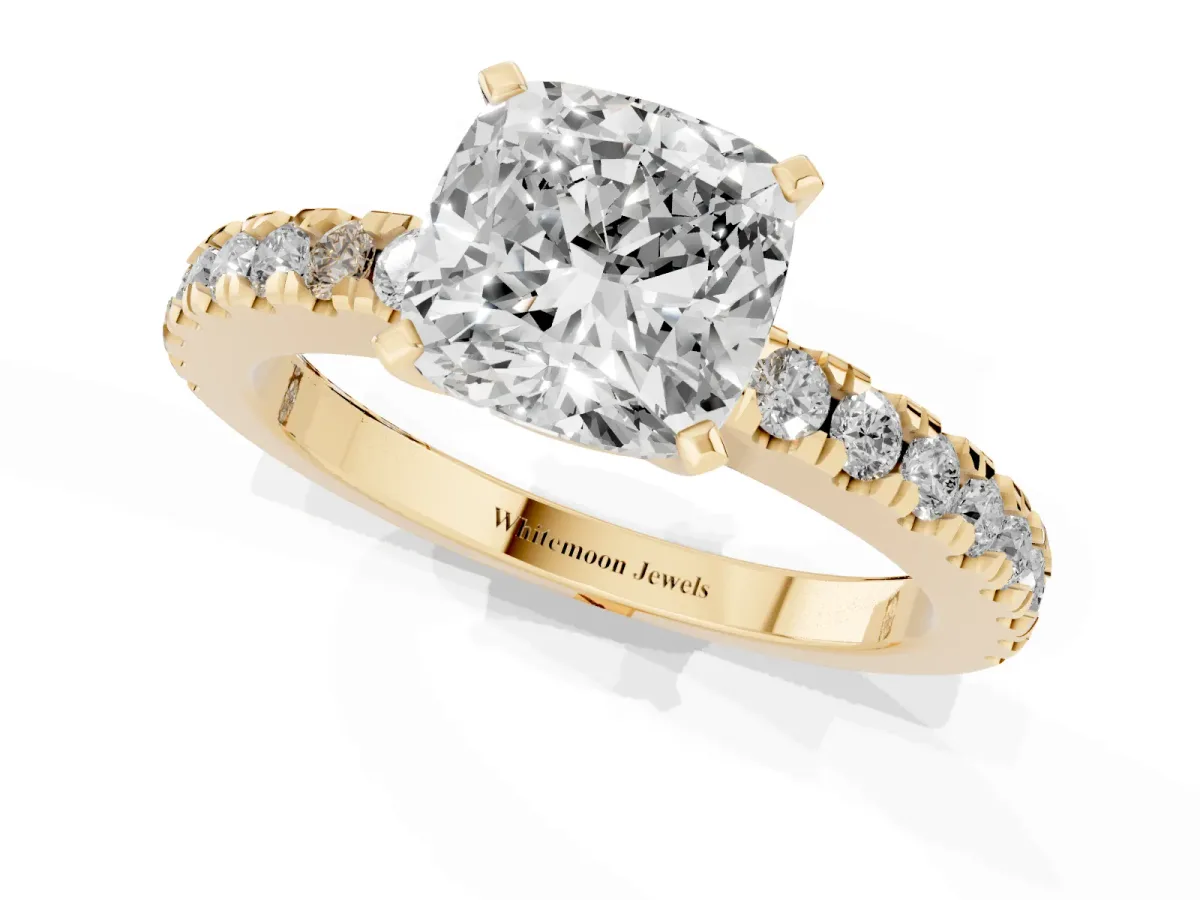 Cushion Cut Solitaire Diamond with Pavé Band and Four-Prong Setting Yellow gold