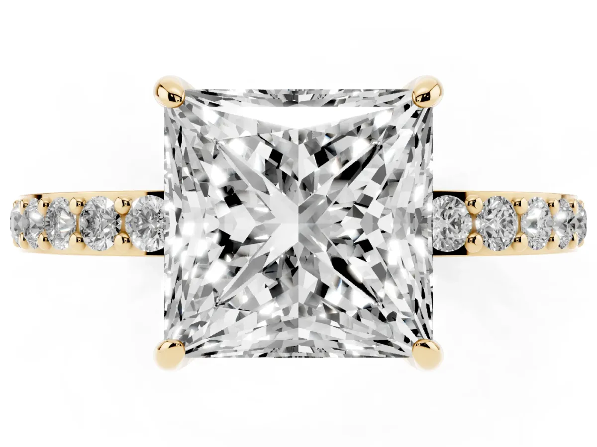 Princess Cut Diamond Pavé Engagement Ring with Round Accents and Prong Setting Yellow gold
