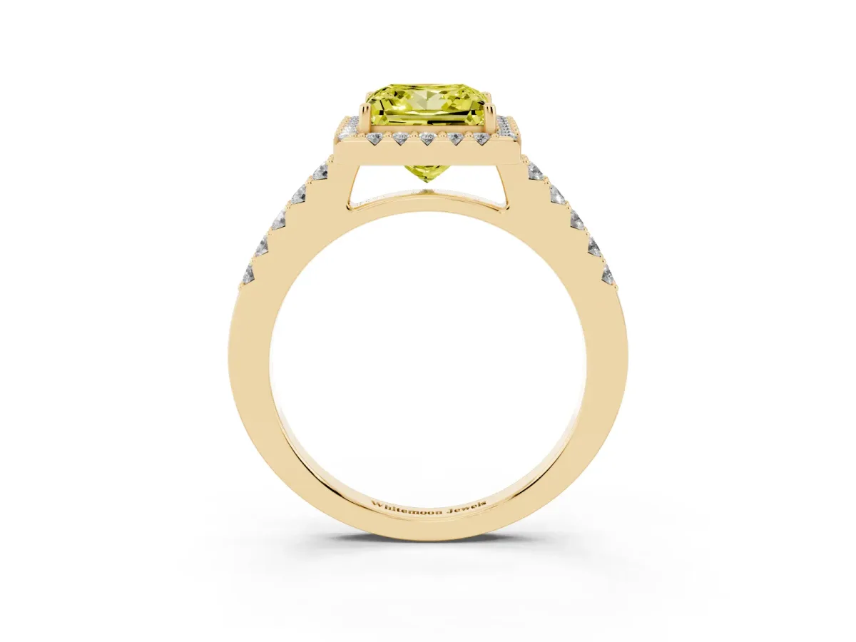 Fancy Yellow Princess Cut Halo Diamond Pavé Solitaire Ring Yellow gold