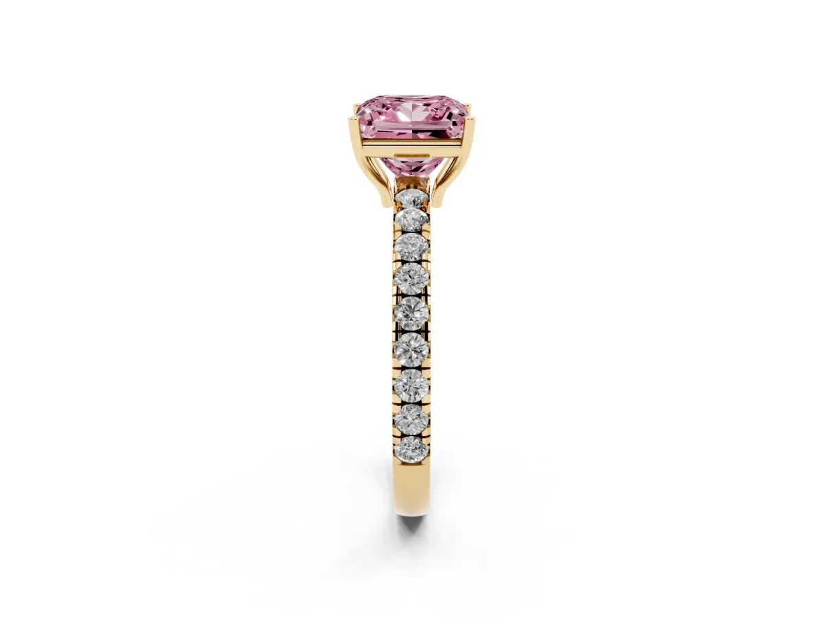 Fancy Pink Princess Cut Diamond Pavé Solitaire Engagement Ring with Four-Prong Setting Yellow gold