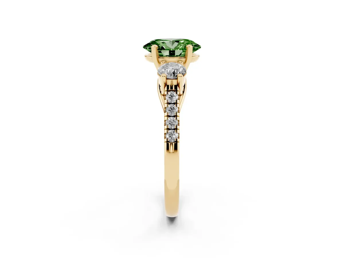 Fancy Green Three-Stone Oval Cut Diamond Pavé Band with Four-Prong Setting Yellow gold