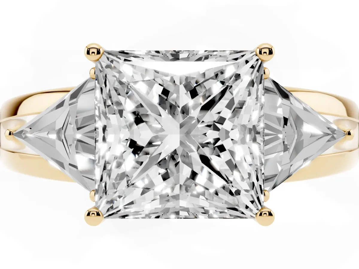 Three-Stone Princess Cut Cut Diamond Ring with Trillion Side Stones on a Split Shank Band Yellow gold