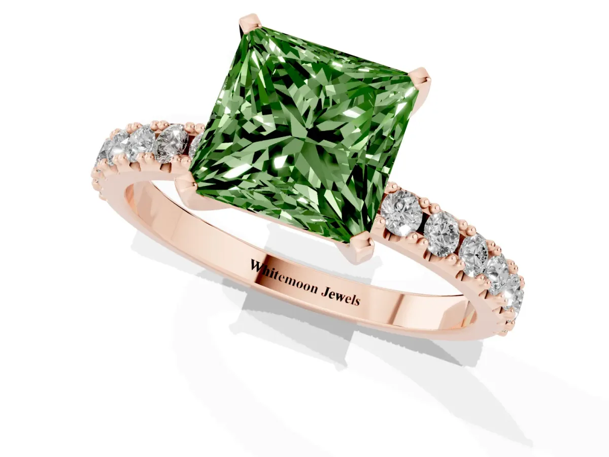 Fancy Green Princess Cut Diamond Solitaire Pavé Band with Four-Prong Setting Rose gold