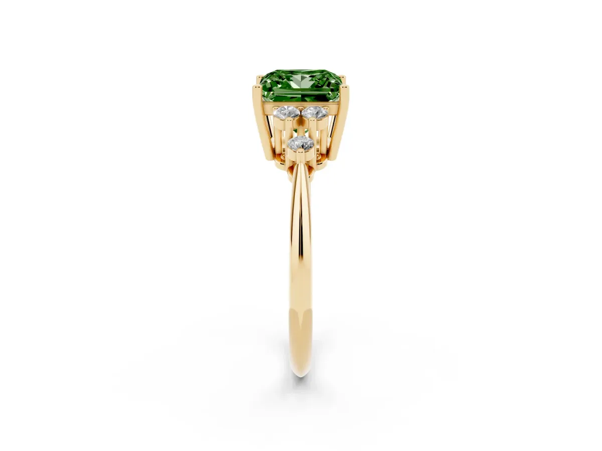 Fancy Green Princess Cut Cut Diamond Cluster Ring with Solitaire Band and Four-Prong Setting Yellow gold