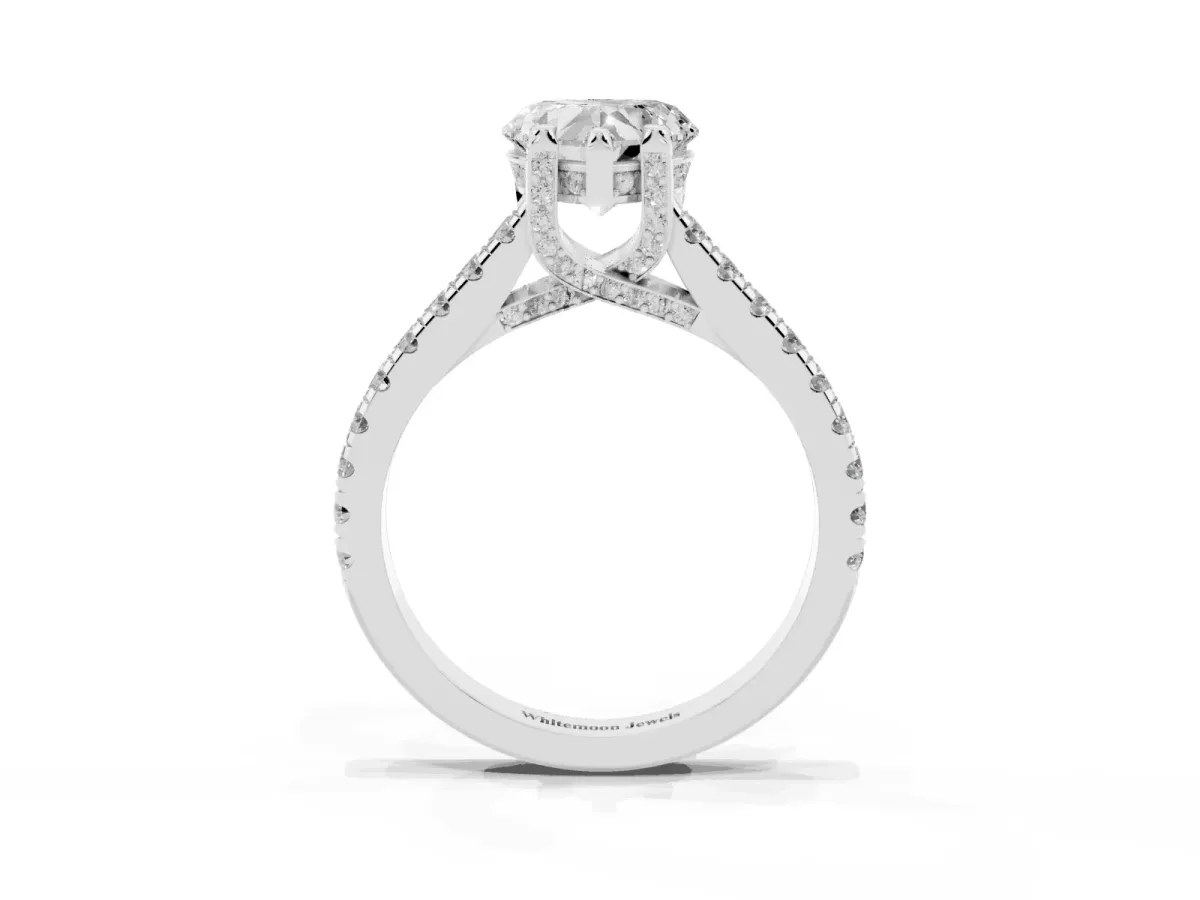 Heart Cut Brilliant Diamond Solitaire with Pavé Band and Four-Prong Setting White gold