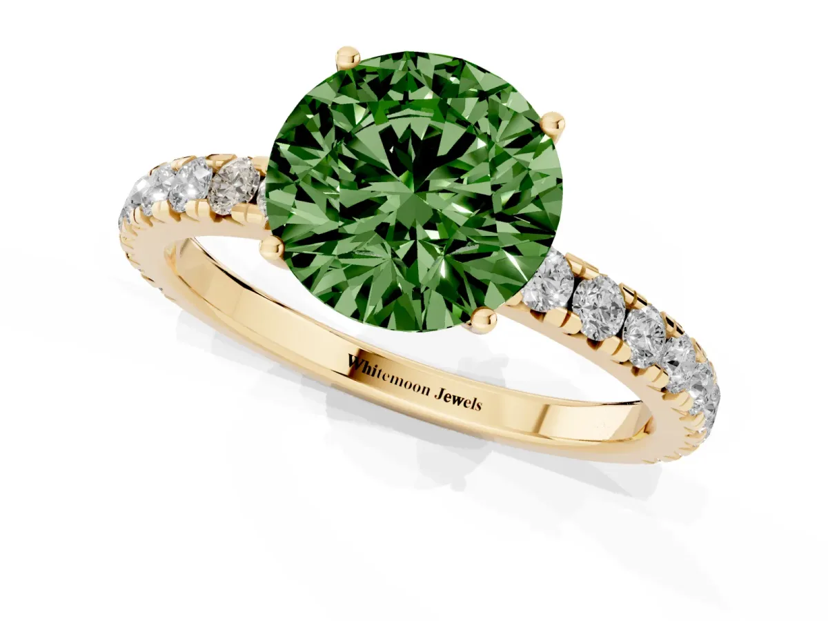 Fancy Green Round Cut Diamond Pavé Solitaire Engagement Ring with Four-Prong Setting Yellow gold
