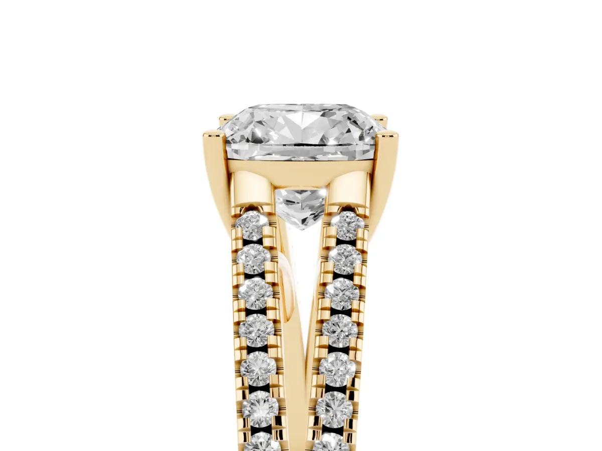 Cushion Cut Diamond Solitaire Engagement Ring with Split Shank Pavé Band Yellow gold
