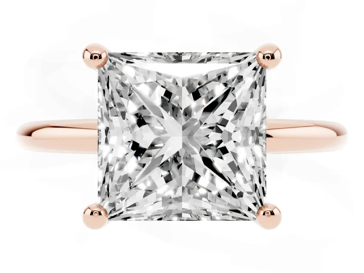 Princess Cut Solitaire Diamond Ring with 4-Prong Setting on a Classic Band Rose gold