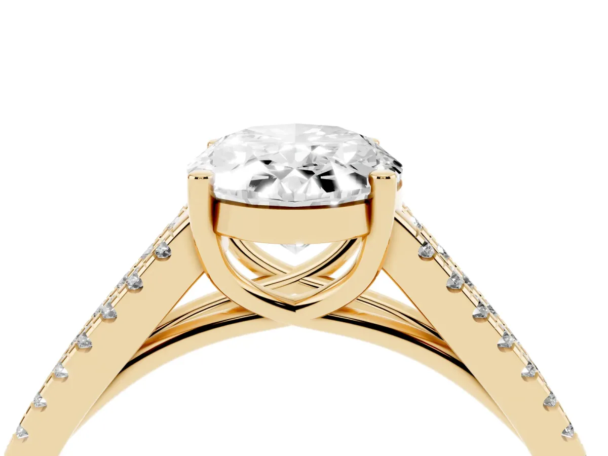 Oval Cut Diamond Solitaire Engagement Ring with Split Shank Pavé Band Yellow gold