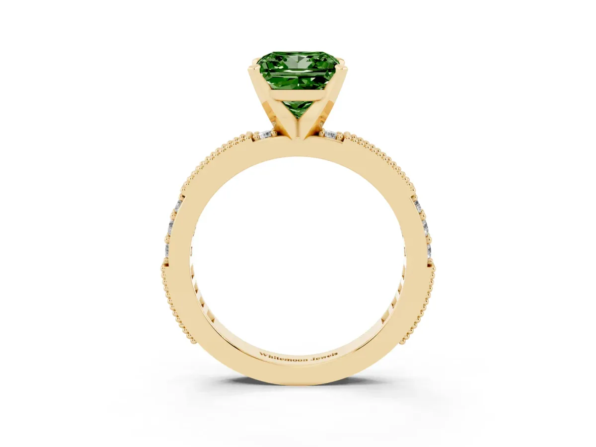 Fancy Green Princess Cut Solitaire with Pavé Band and Four-Prong Setting Yellow gold