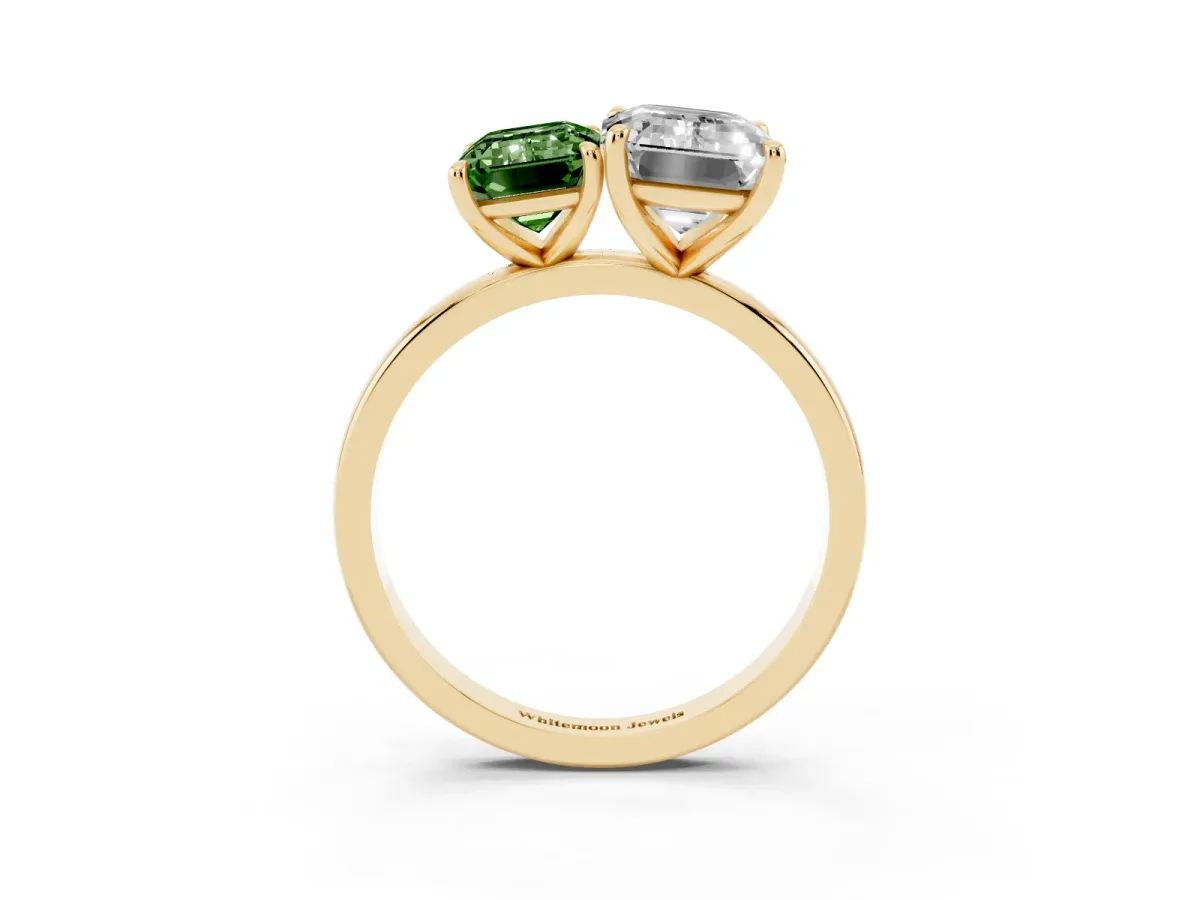 Fancy Green Emerald Cut and Emerald Cut Toi Moi Ring with Prong Setting Yellow gold