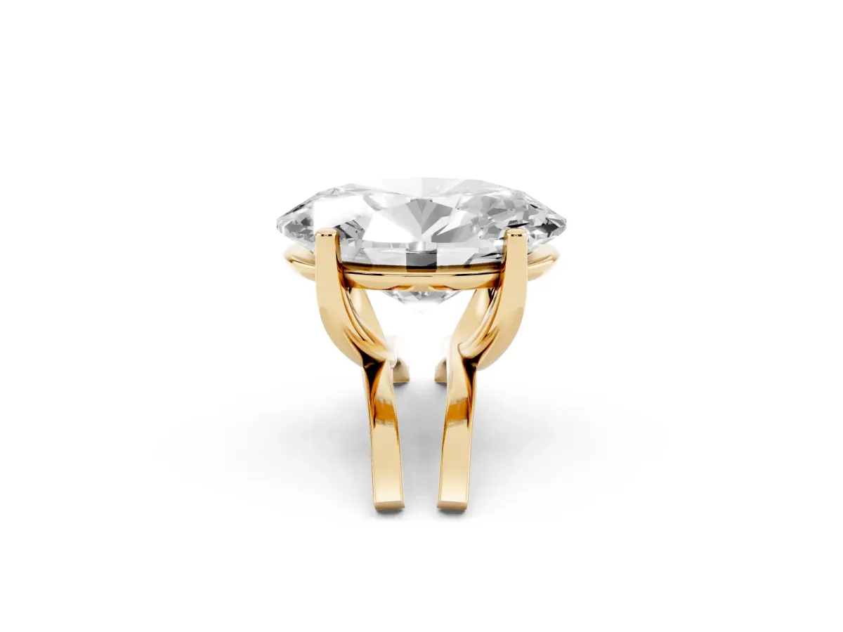 Oval Cut Cut Diamond Solitaire Engagement Ring with Tapered Plain Band and Four-Prong Setting Yellow gold