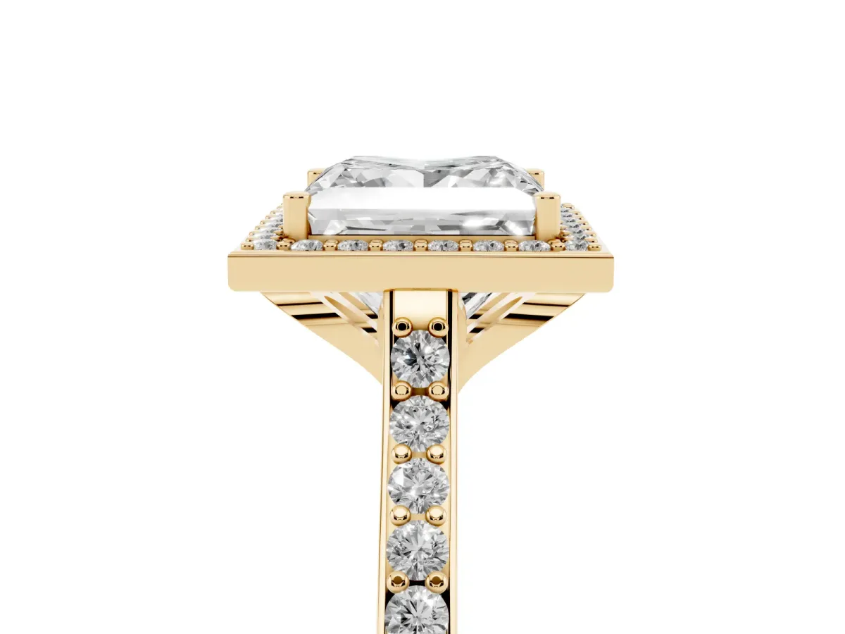 Princess Cut Diamond Halo Engagement Ring with Round Pavé Shoulders and Prong Setting Yellow gold