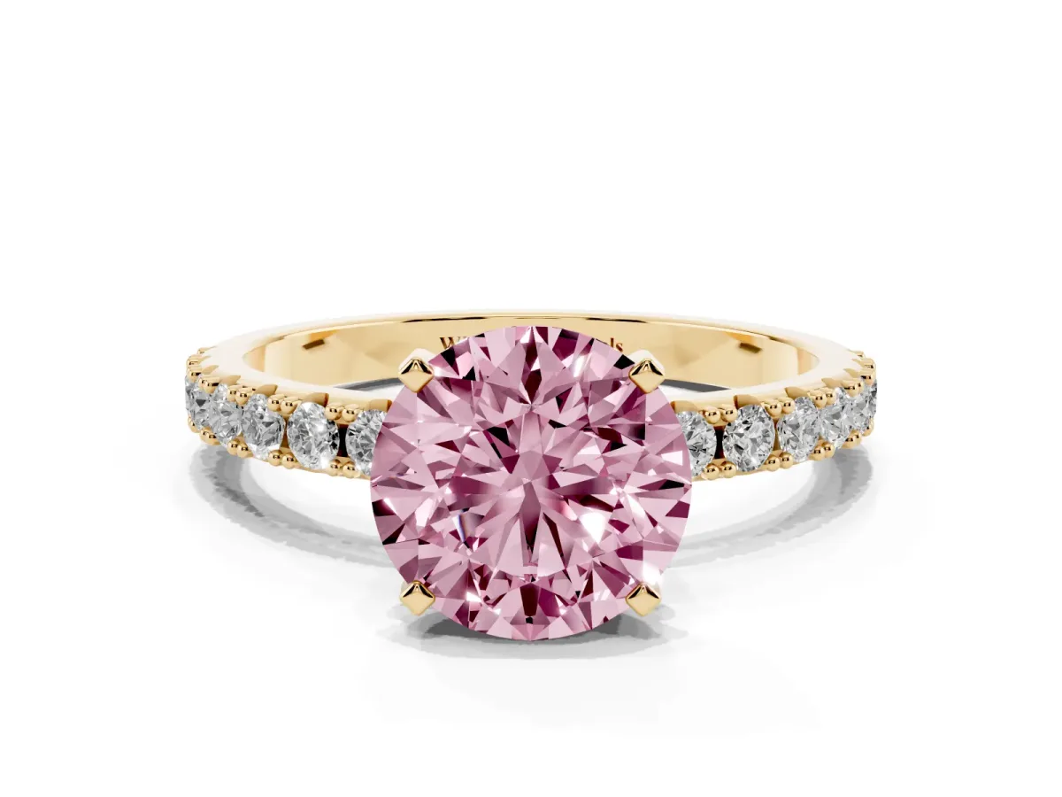 Fancy Pink Round Cut Diamond Solitaire Pavé Band with Four-Prong Setting Yellow gold