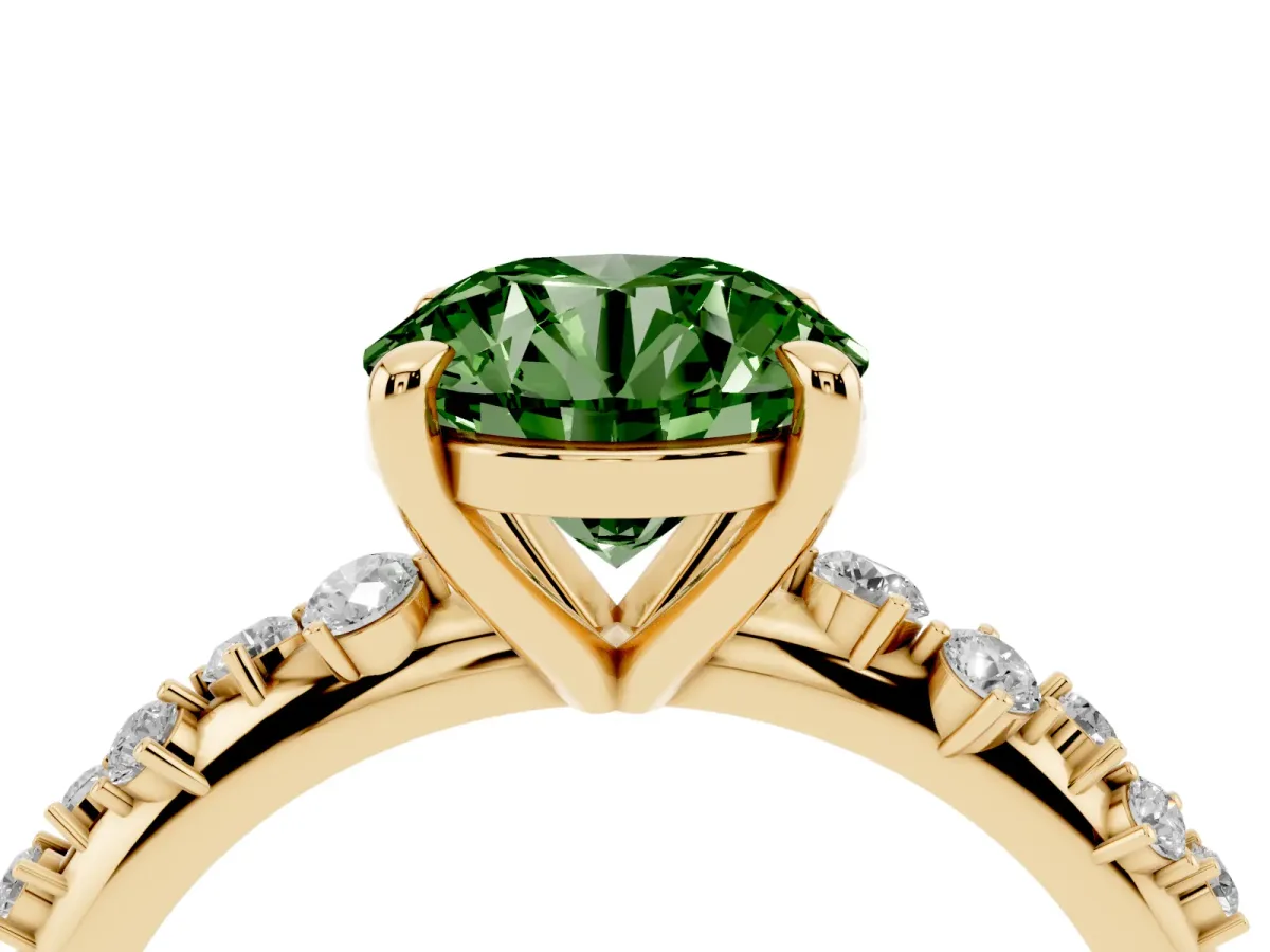 Fancy Green Round Cut Cut Diamond Vine Band with Four-Prong Setting Yellow gold