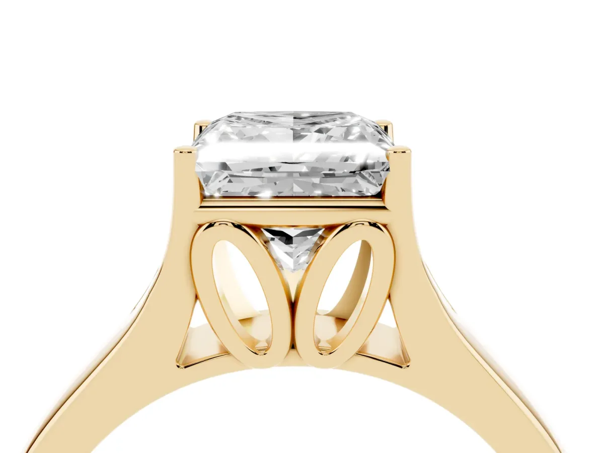 Princess Cut Solitaire Diamond Ring with Cathedral Band and Four-Prong Setting Yellow gold