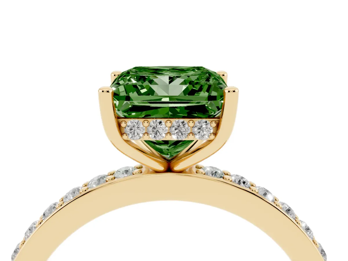 Fancy Green Princess Cut Cut Diamond Pavé Band Ring with Four-Prong Setting Yellow gold