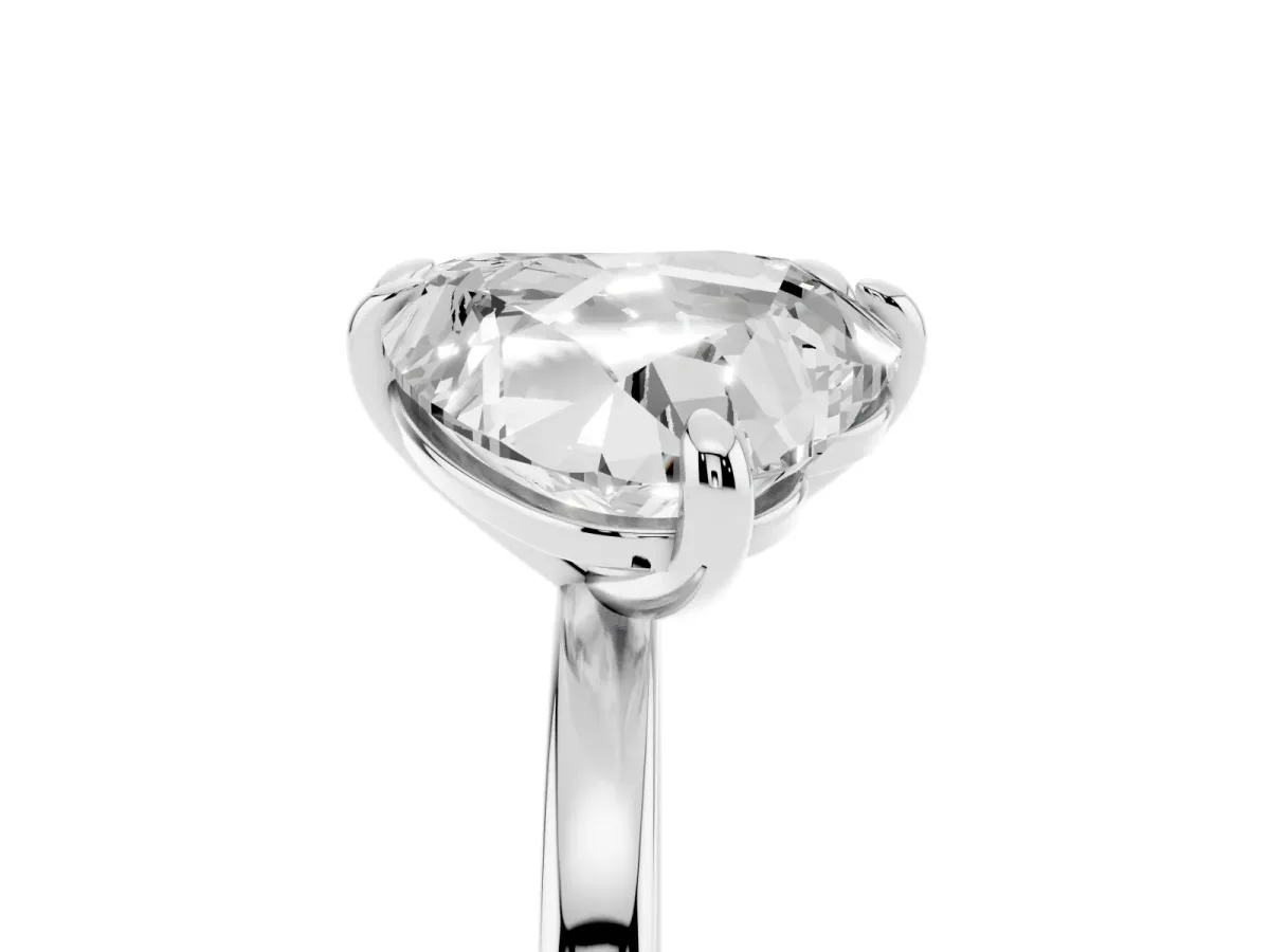 Emerald and Heart Toi Moi Ring with Prong Setting and Plain Band Platinum