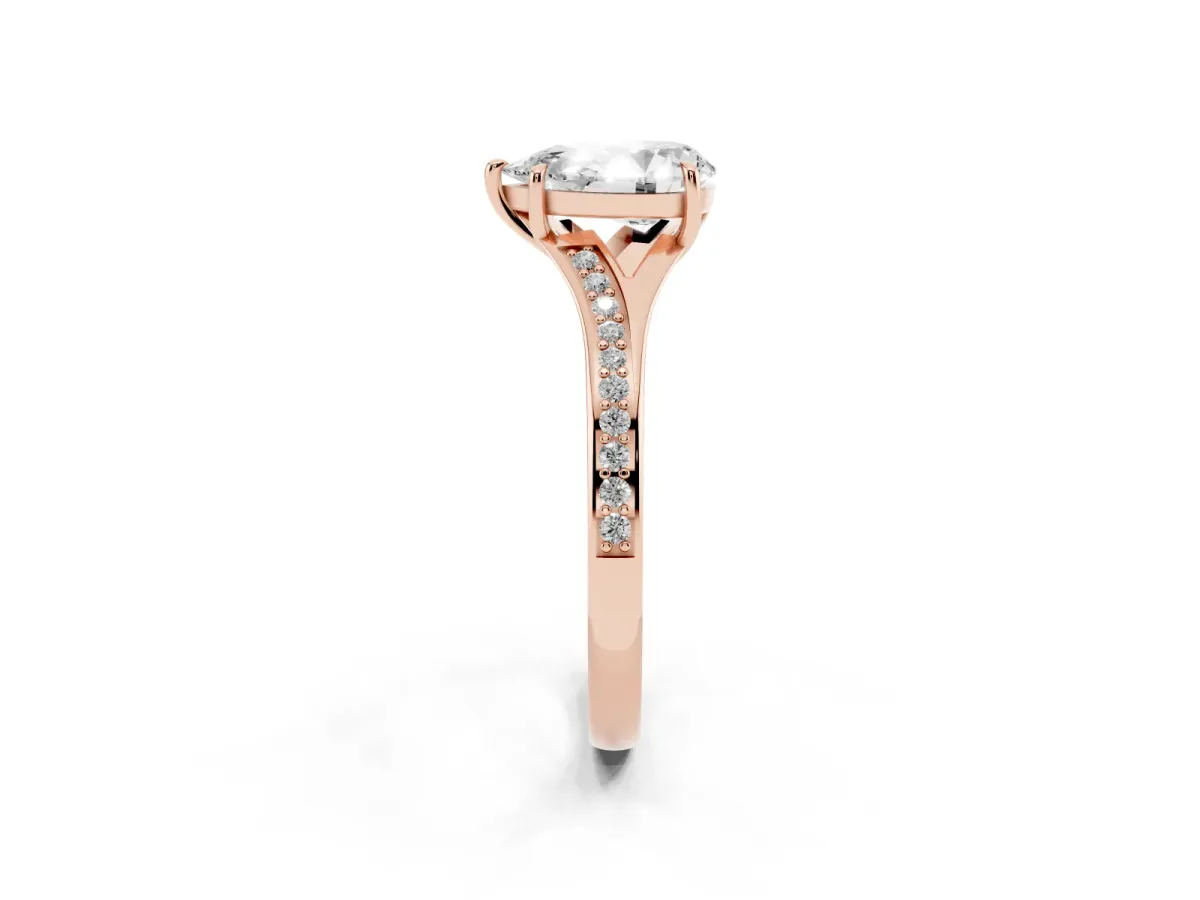 Pear Cut Diamond Solitaire Ring with Pavé Band and Prong Setting Rose gold