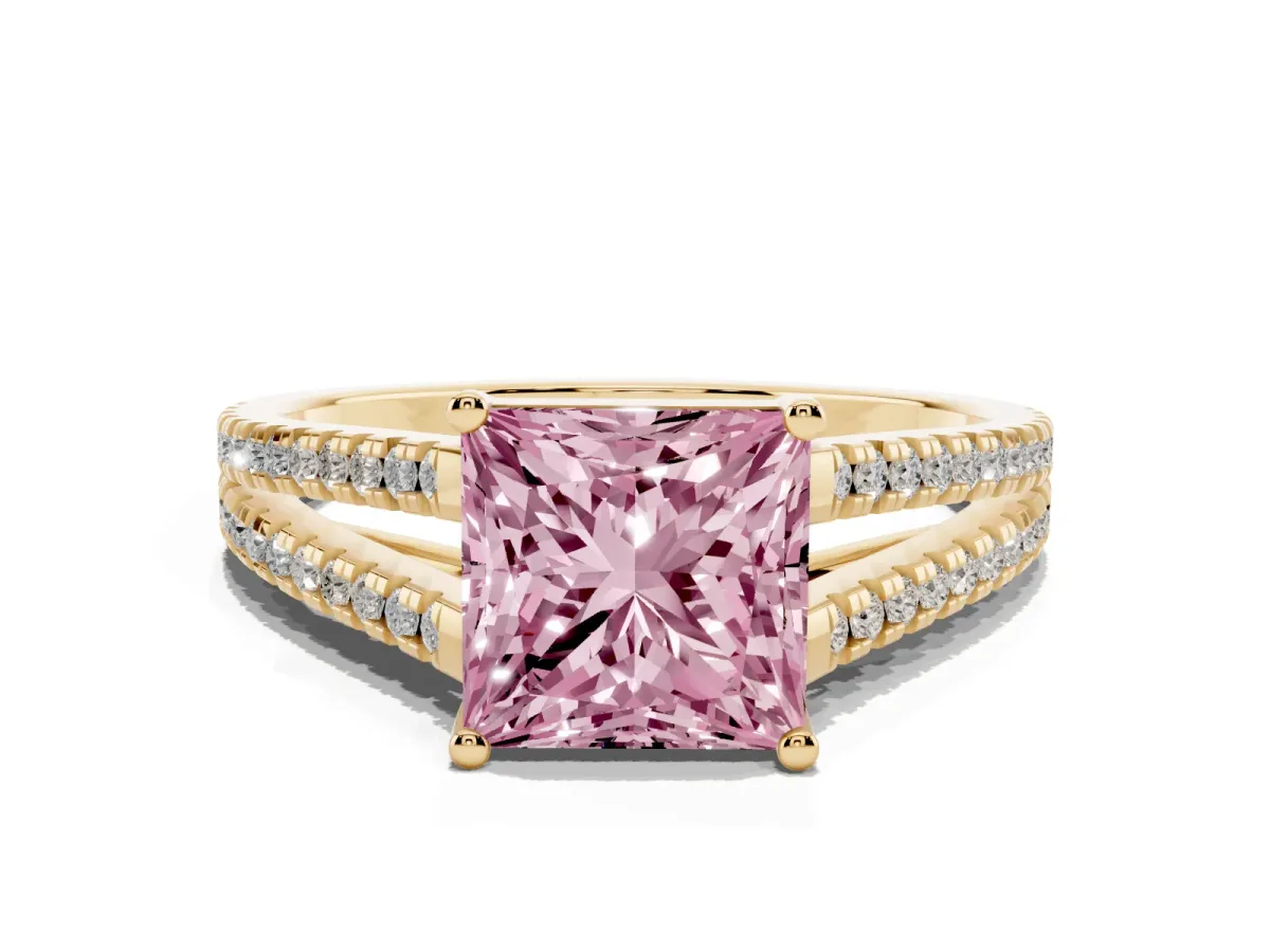 Fancy Pink Princess Cut Diamond Solitaire Engagement Ring with Split Shank Pavé Band Yellow gold
