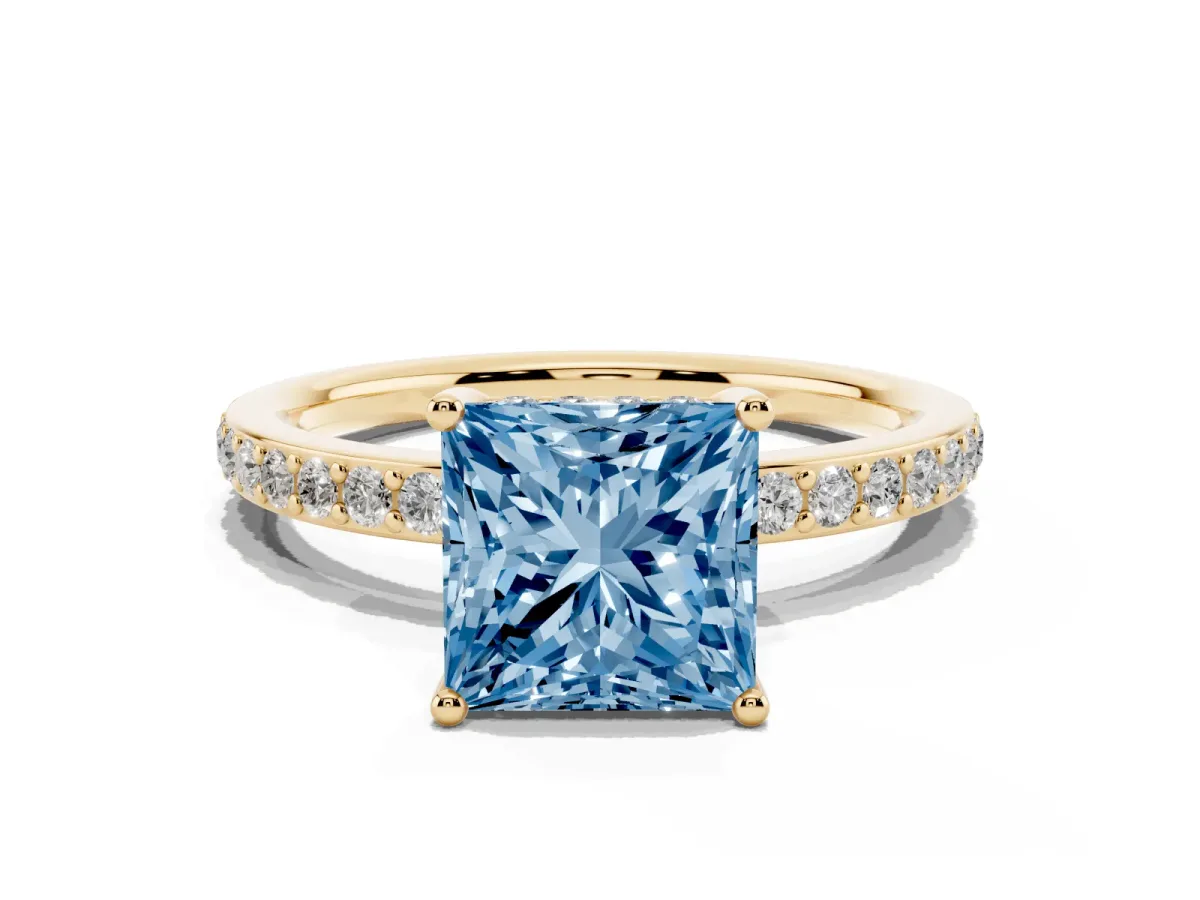 Fancy Blue Princess Cut Cut Diamond Pavé Band Ring with Four-Prong Setting Yellow gold