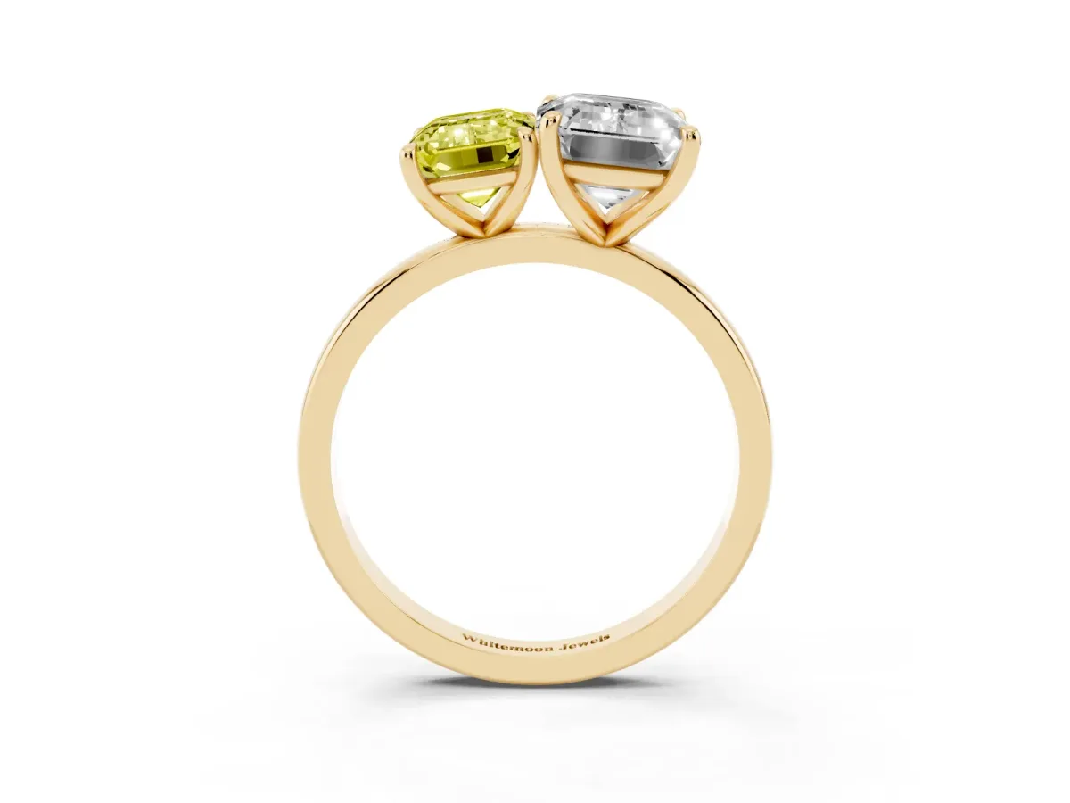 Fancy Yellow Emerald Cut and Emerald Cut Toi Moi Ring with Prong Setting Yellow gold