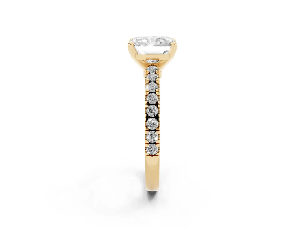 Radiant Cut Solitaire Diamond with Pavé Band and Four-Prong Setting Yellow gold