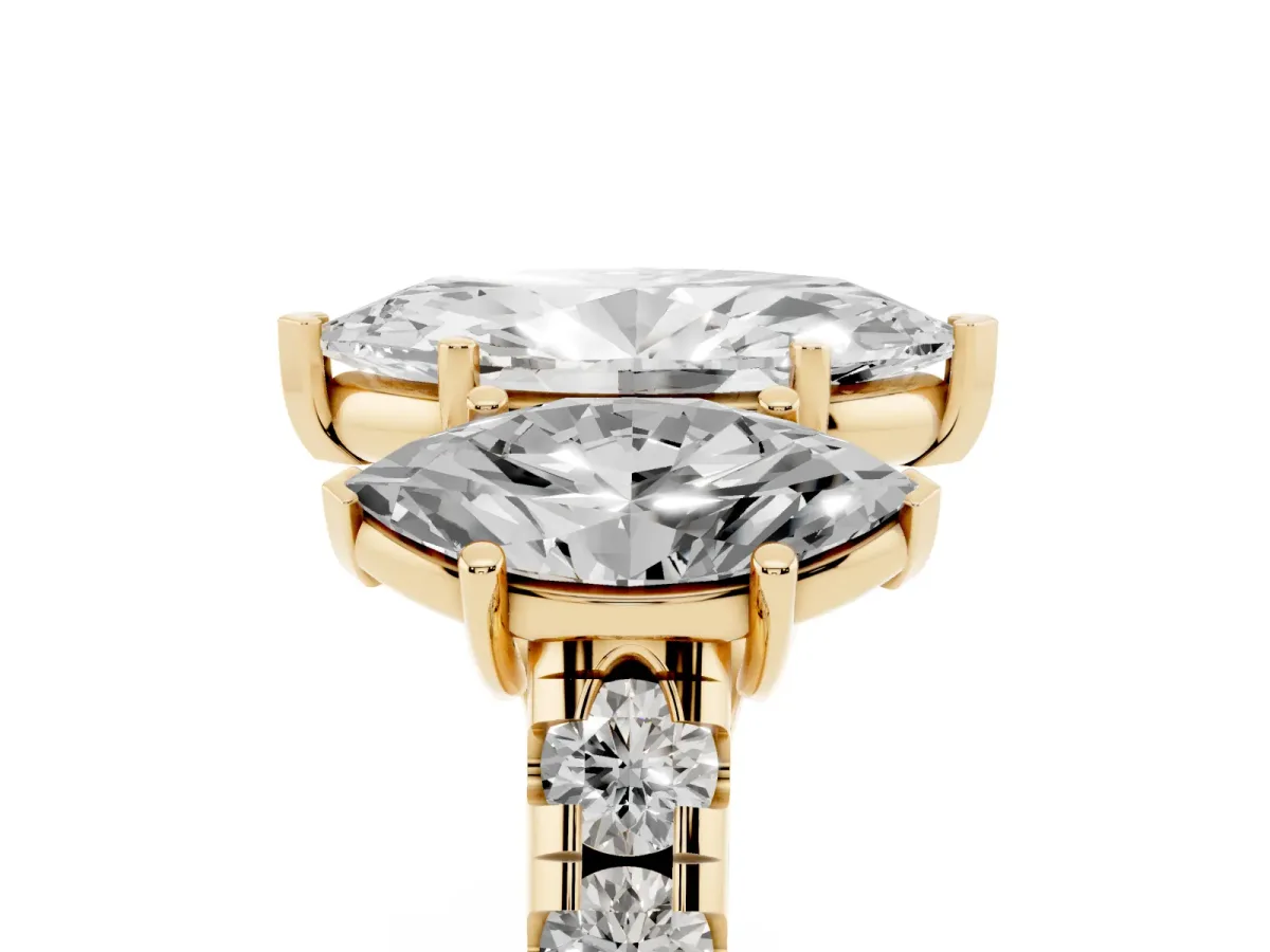 Three-Stone Marquise Cut Diamond Pavé Band with Prong Setting Yellow gold