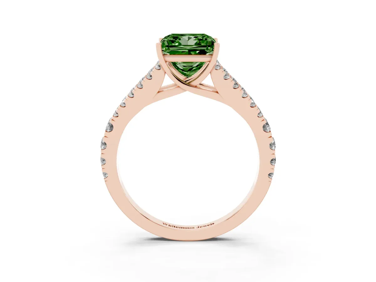 Fancy Green Princess Cut Diamond Split Shank Pavé Engagement Ring with Four-Prong Setting Rose gold