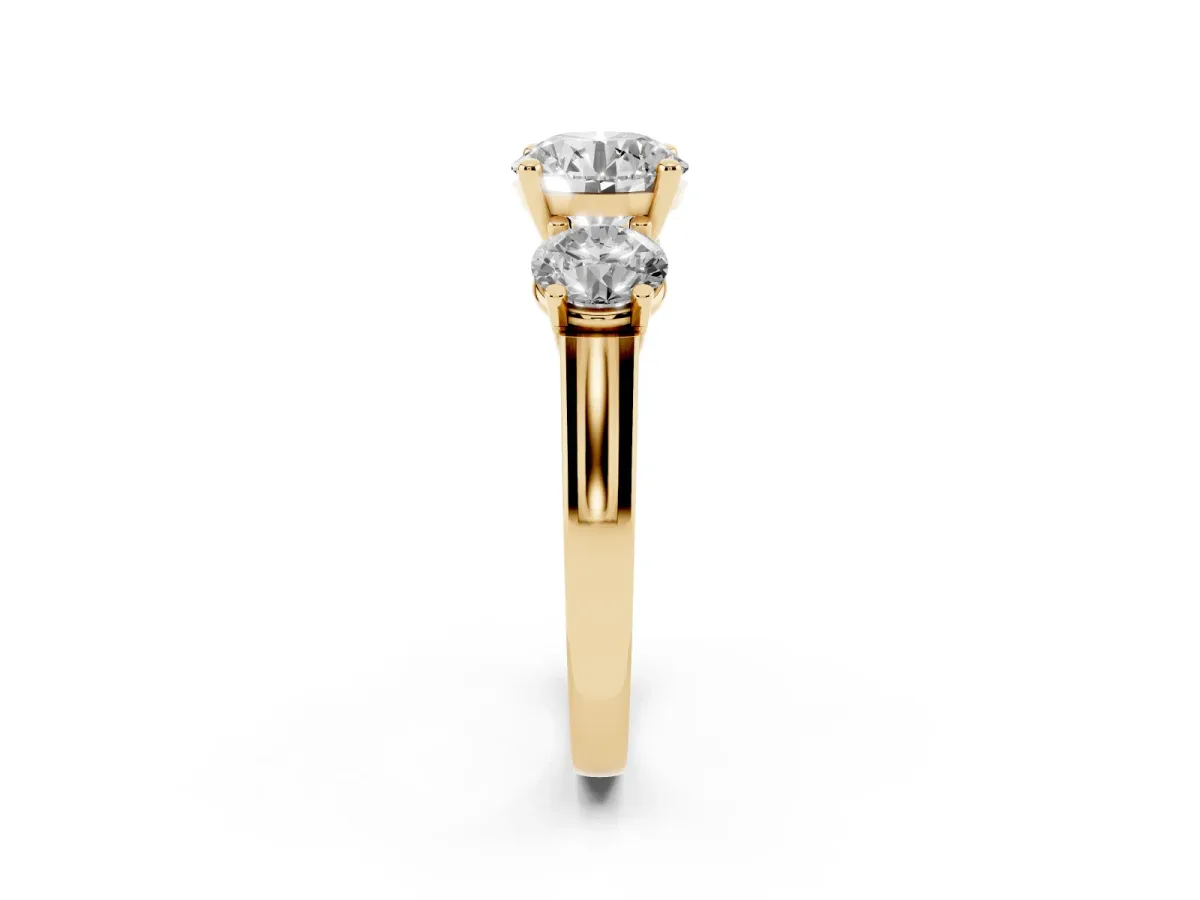 Three-Stone Round Cut Brilliant Diamond Trellis Ring with Comfort Fit Band Yellow gold