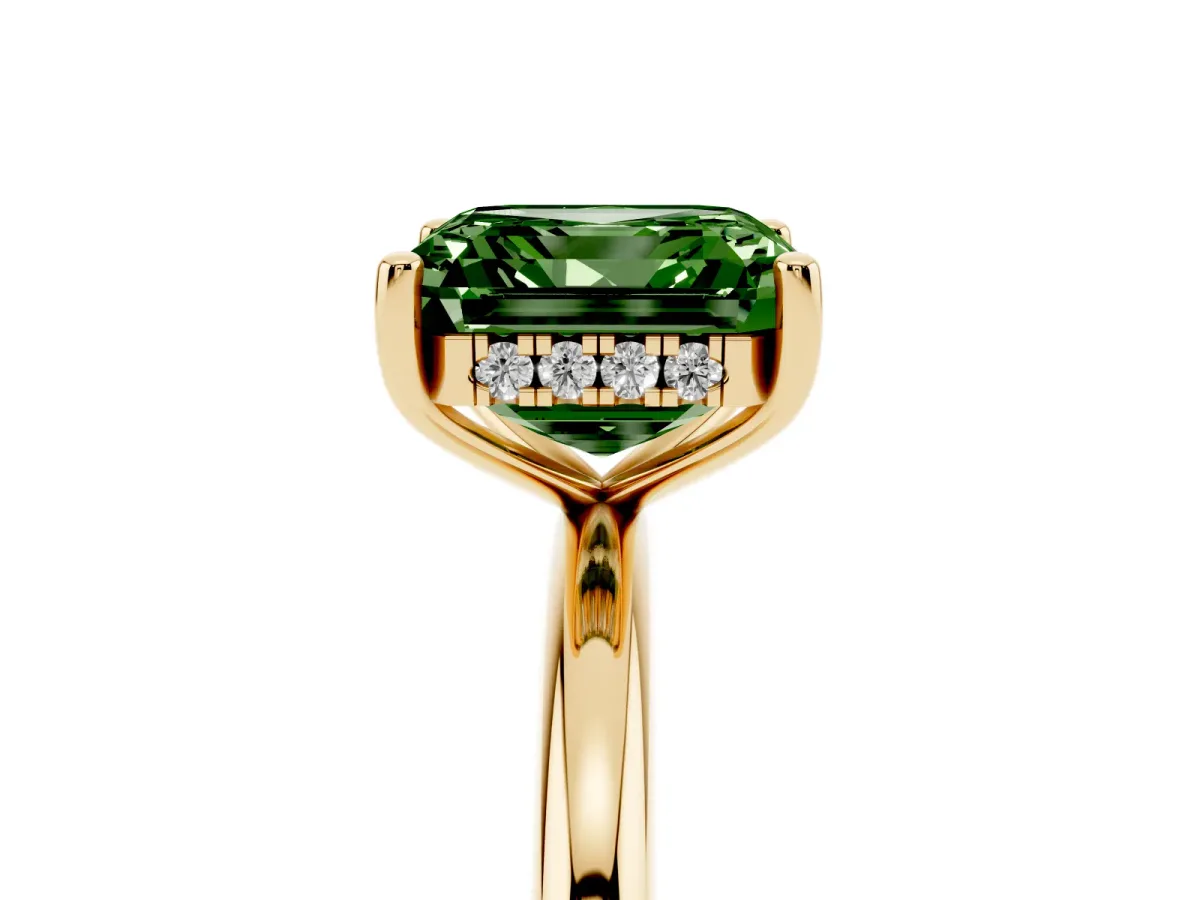Fancy Green Asscher Cut Cut Solitaire Engagement Ring with Four-Prong Setting and Classic Band Yellow gold