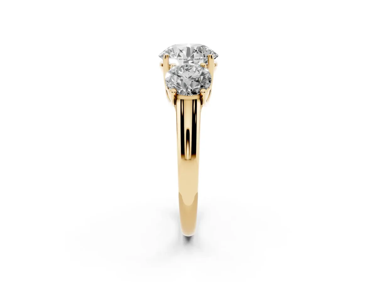 Three-Stone Round Cut Diamond Engagement Ring with Prong Setting Yellow gold