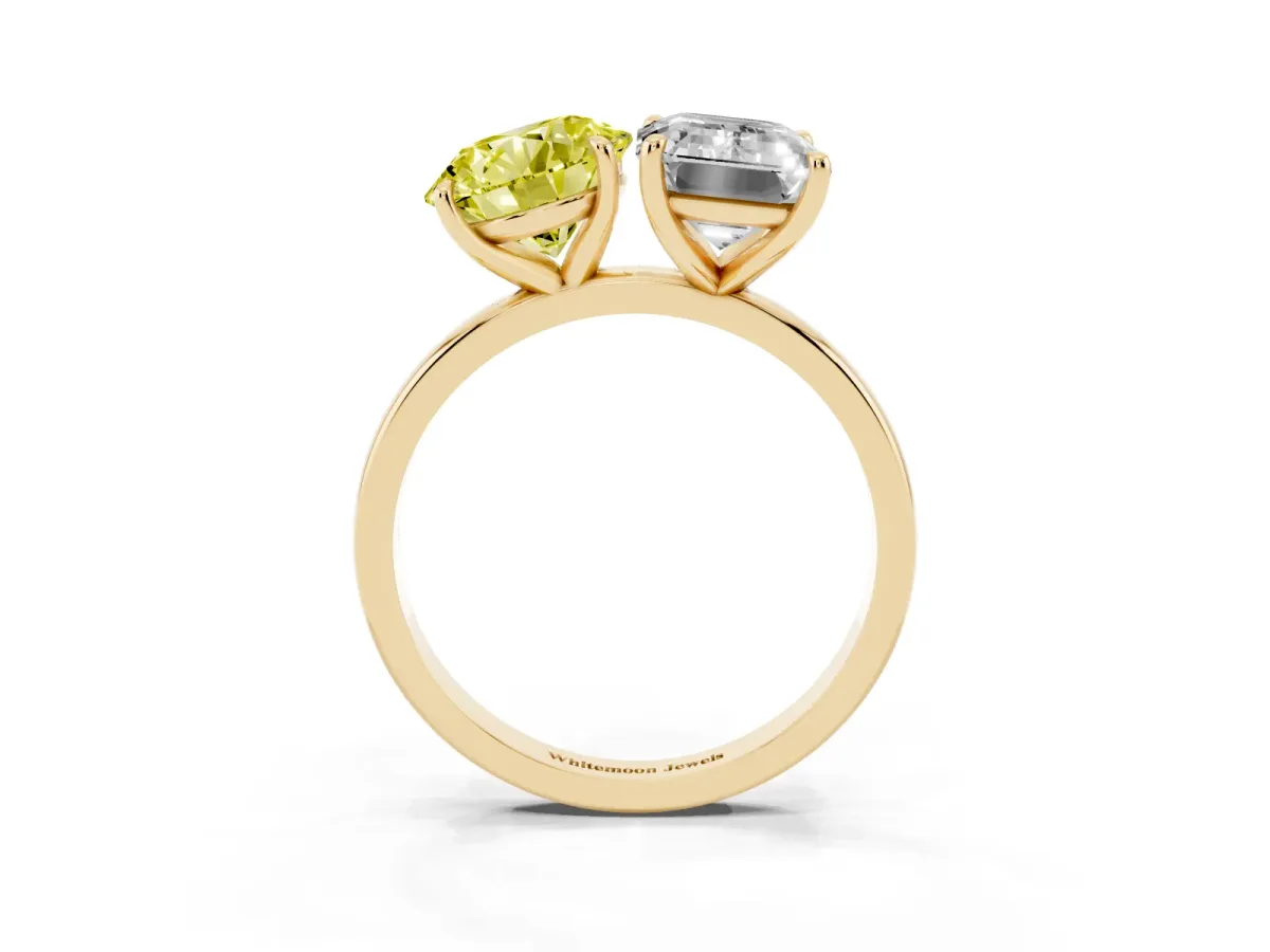 Fancy Yellow Round Cut and Emerald Cut Toi Moi Ring with Prong Setting Yellow gold