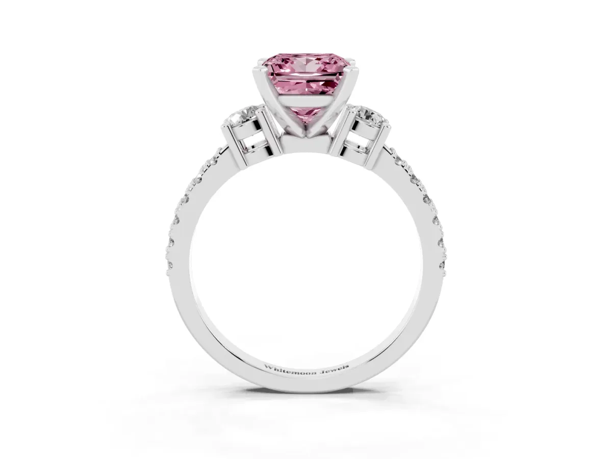 Fancy Pink Princess Cut Three-Stone Diamond Pavé Band with Prong Setting White gold