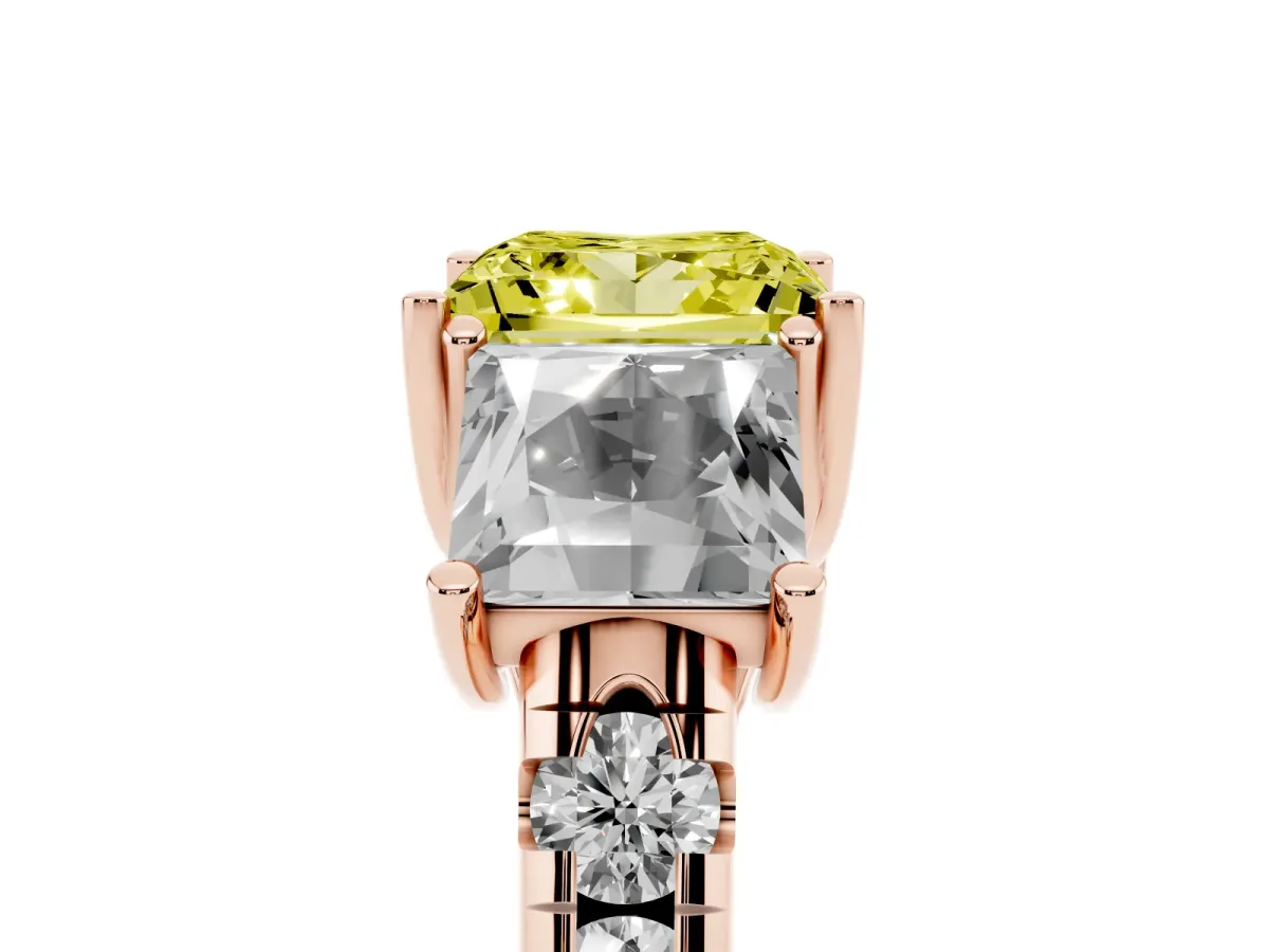 Fancy Yellow Three-Stone Princess Cut Diamond Pavé Band with Prong Setting Rose gold