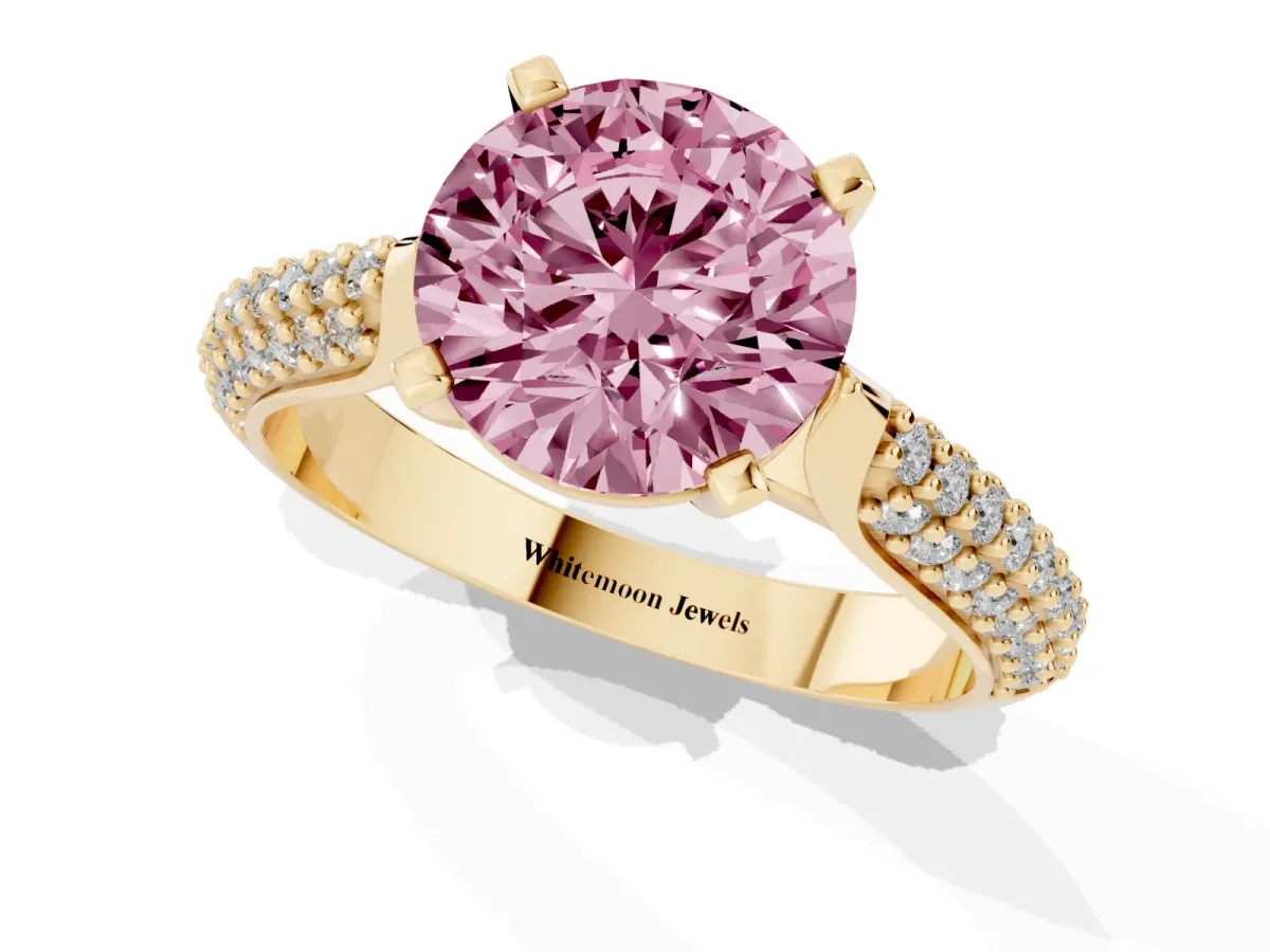 Fancy Pink Round Cut Diamond Solitaire Engagement Ring with Multi-Row Round Pavé Band and Prong Setting Yellow gold