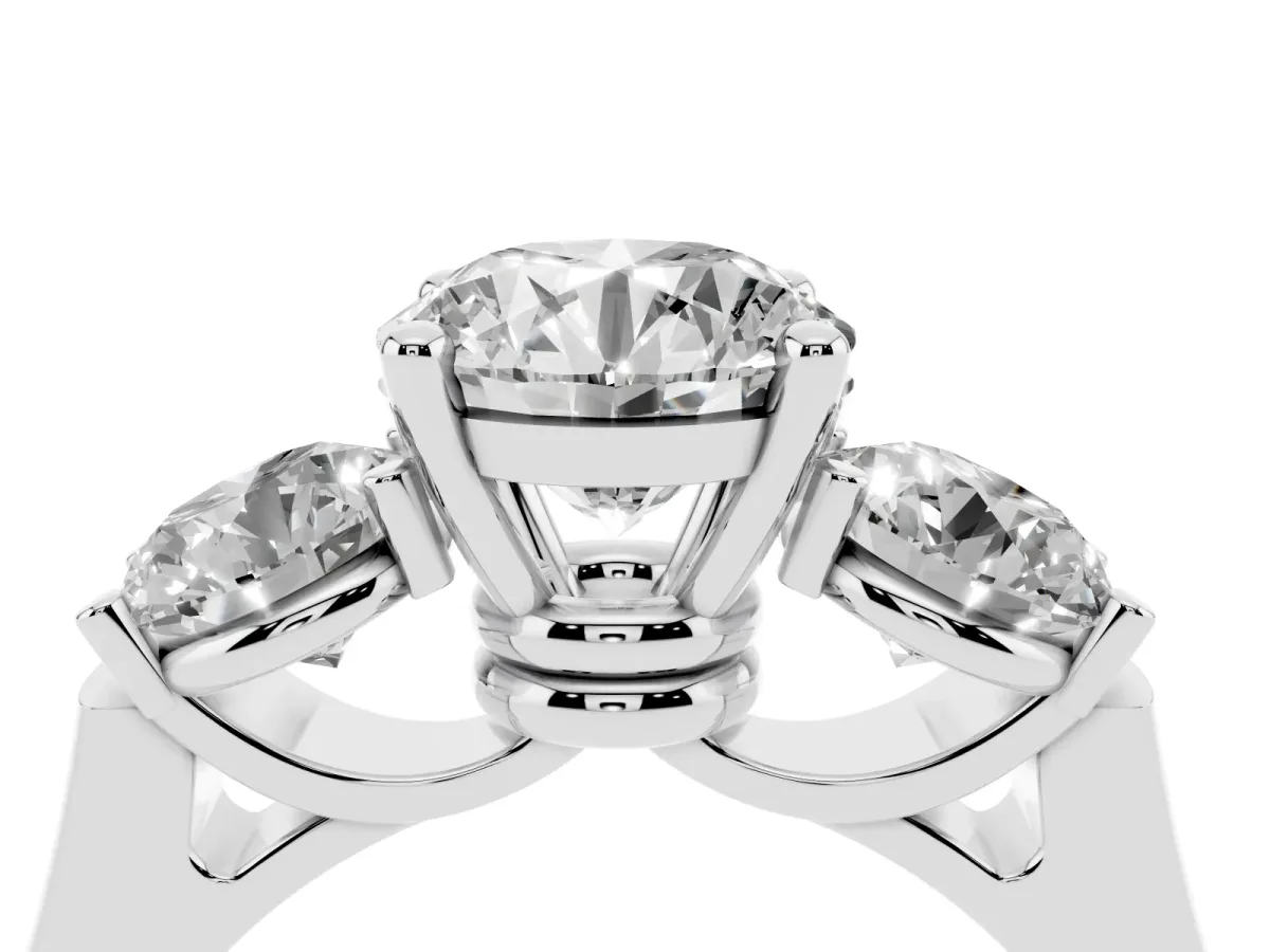 Three-Stone Round Cut Brilliant Diamond Trellis Ring with Comfort Fit Band White gold