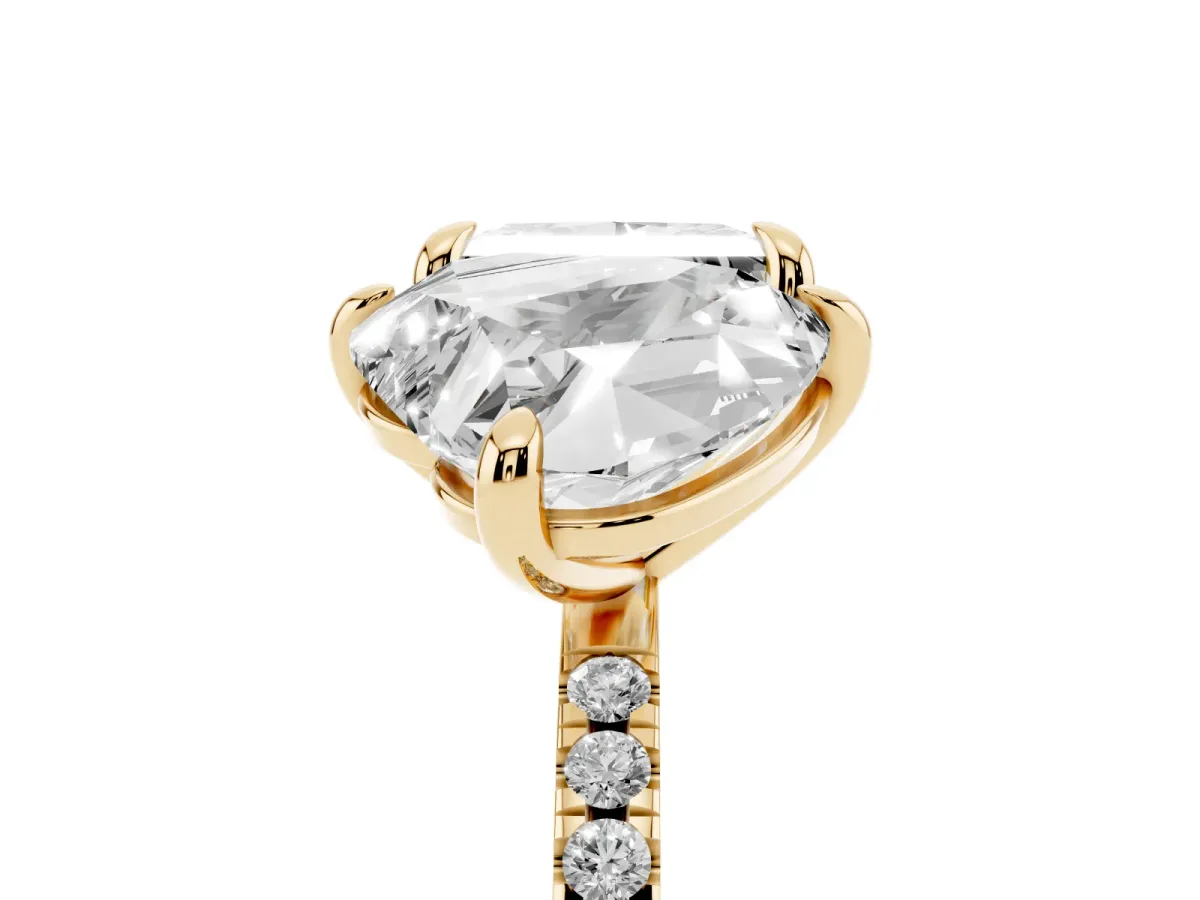 Heart and Princess Toi Moi Ring with Prong Setting and Pave Band Yellow gold